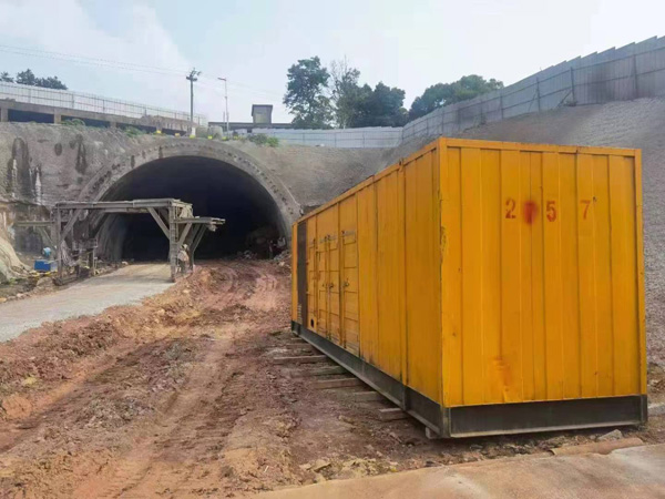 翁源发电机出租自启装置的工作原理是什么?